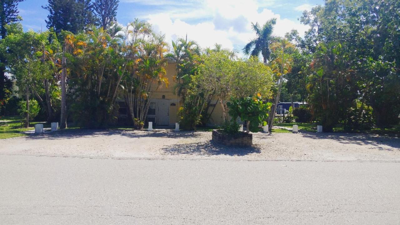 Hidden Harbor Suites Fort Myers Beach Extérieur photo