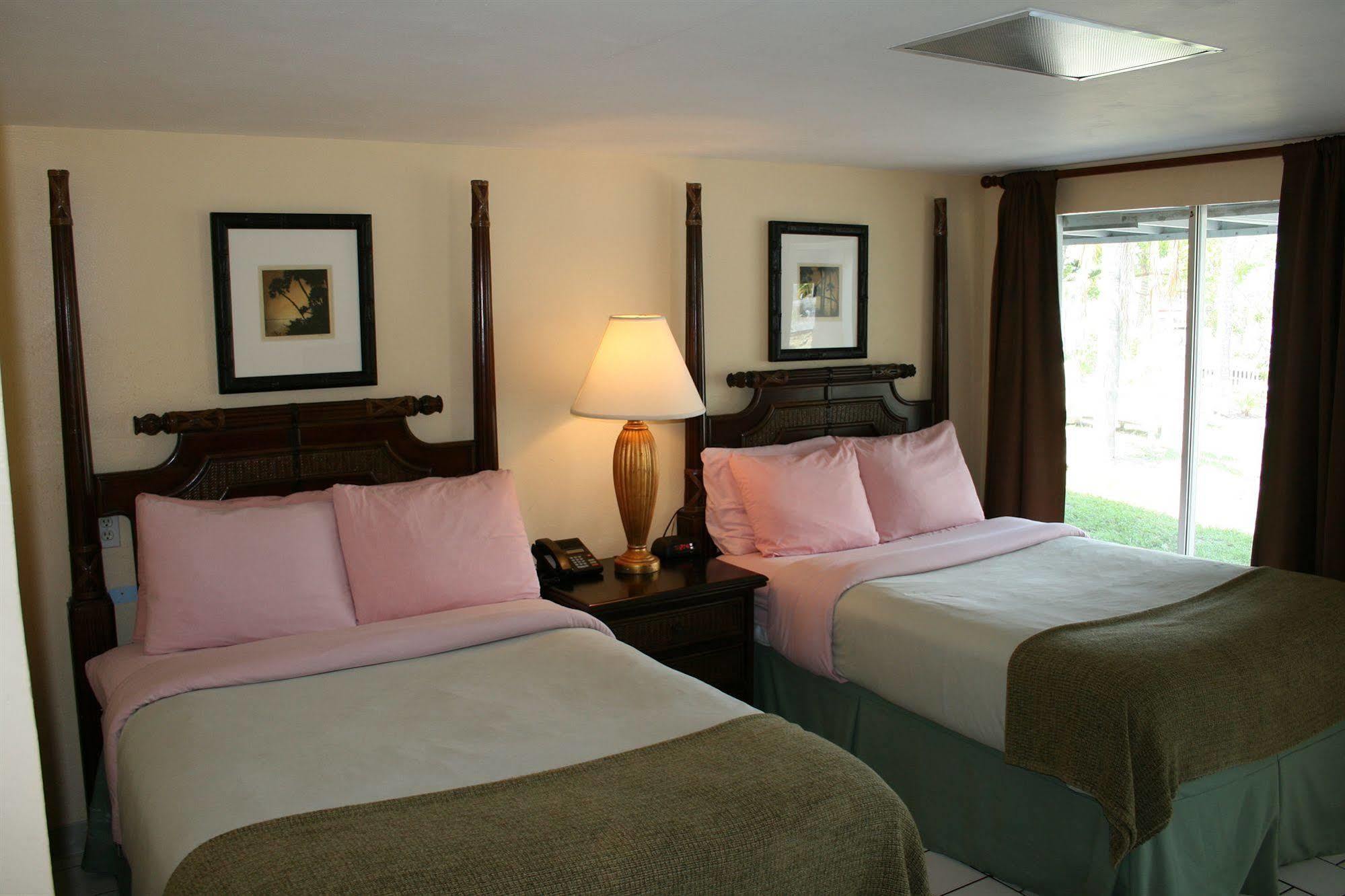 Hidden Harbor Suites Fort Myers Beach Extérieur photo