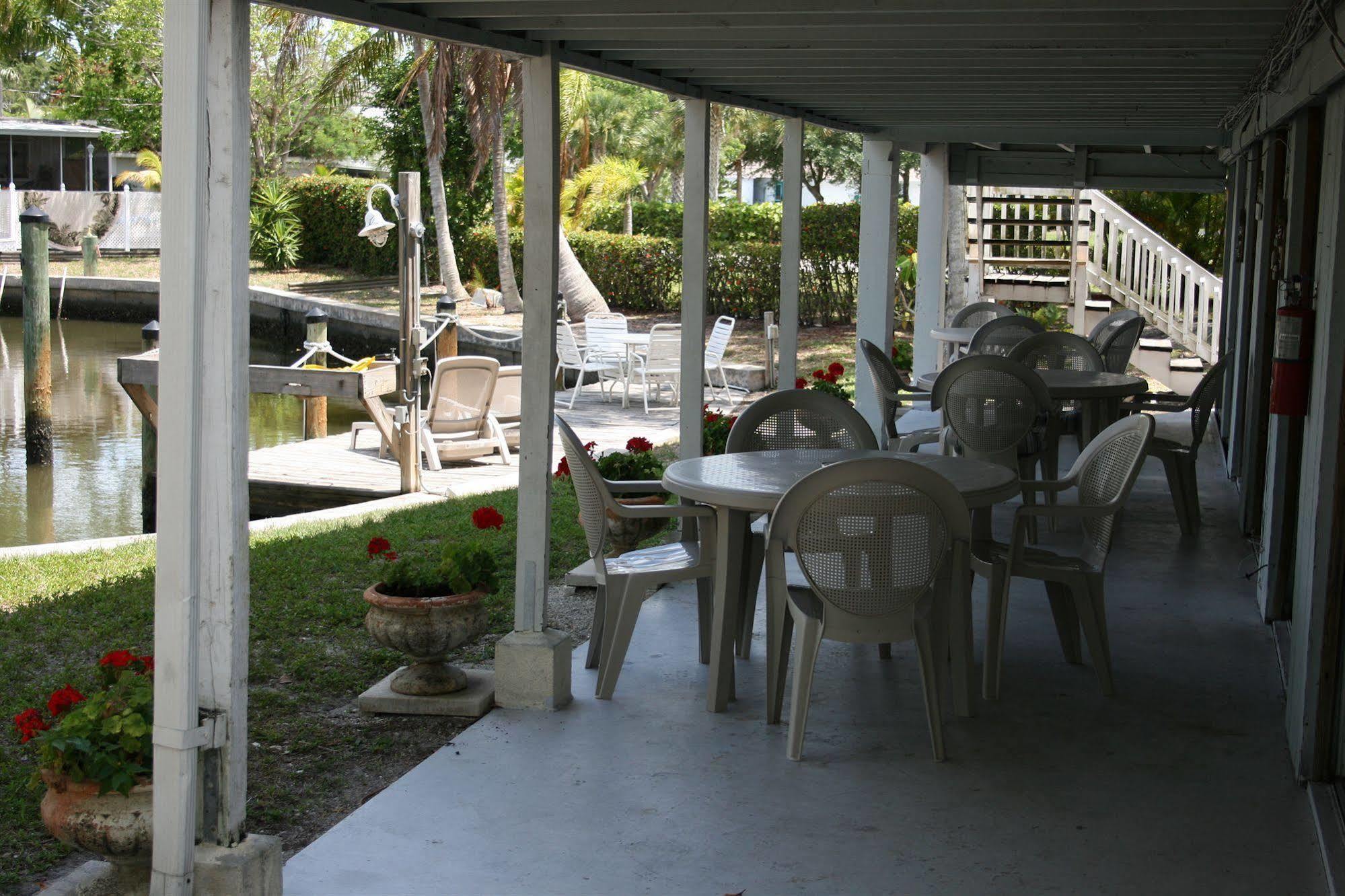 Hidden Harbor Suites Fort Myers Beach Extérieur photo